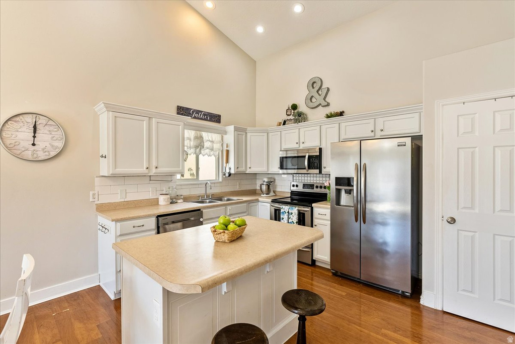 6657 W HAVEN MAPLE DR West Jordan, UT 84081