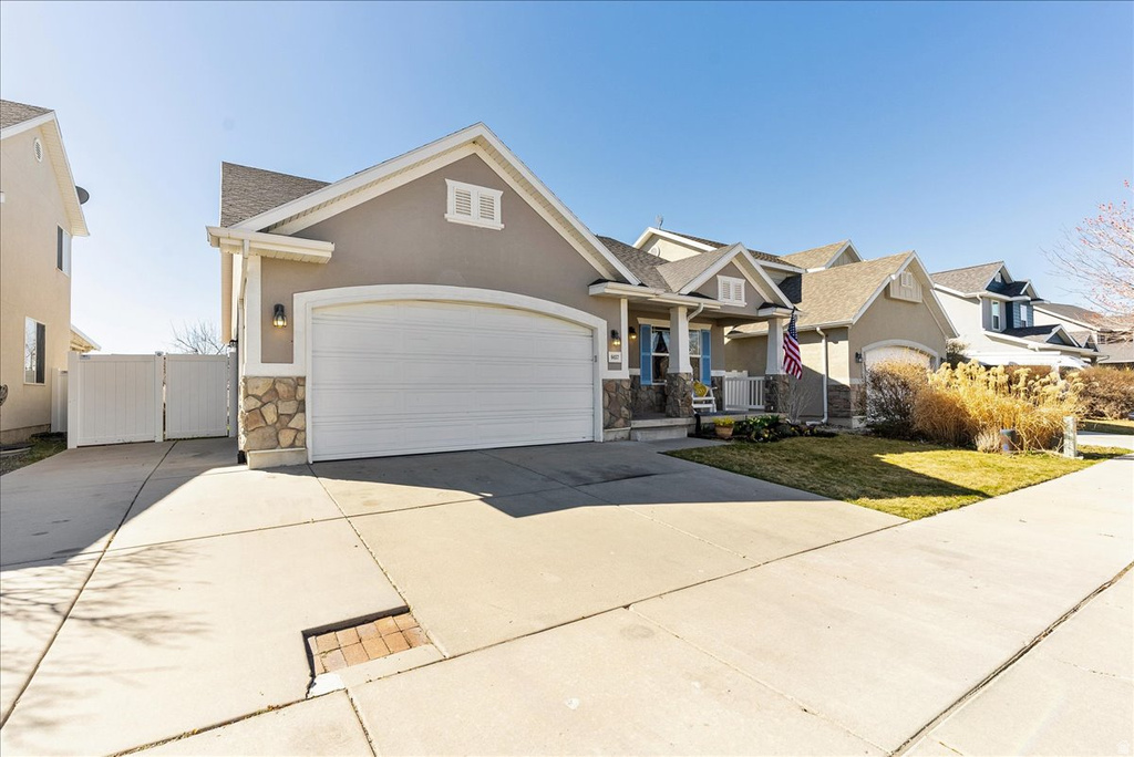 6657 W HAVEN MAPLE DR West Jordan, UT 84081