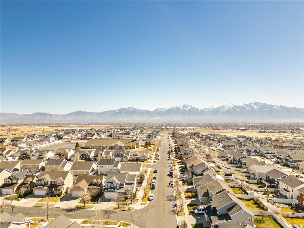 6657 W HAVEN MAPLE DR West Jordan, UT 84081