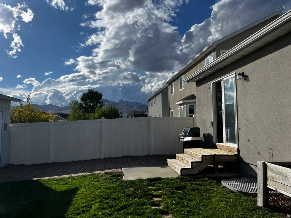 6657 W HAVEN MAPLE DR West Jordan, UT 84081