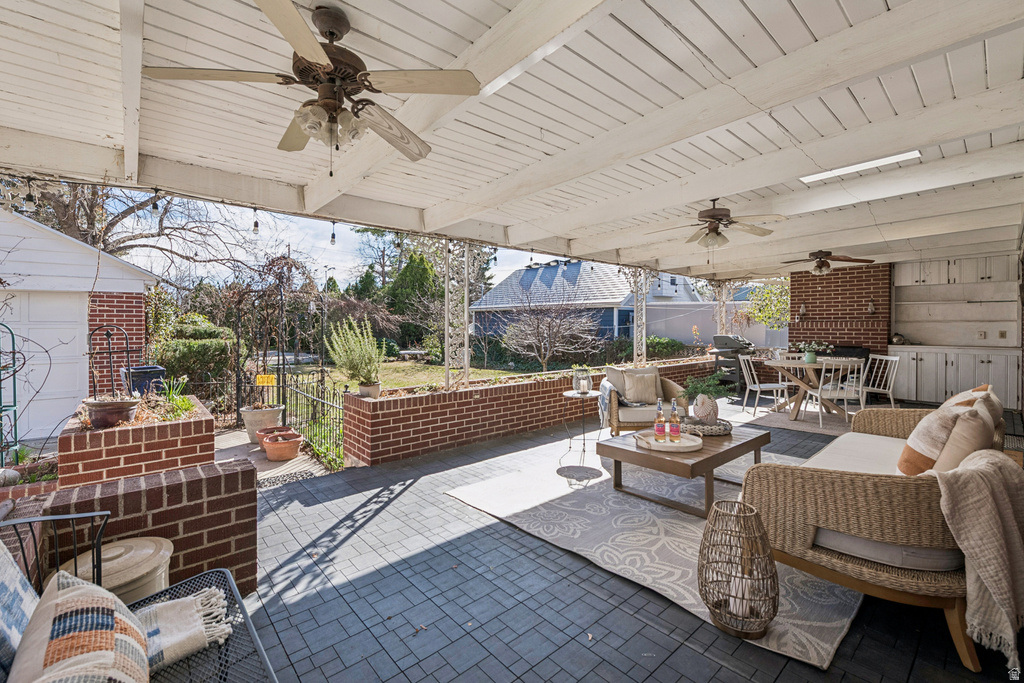 2040 E WILMINGTON AVE Salt Lake City, UT 84109