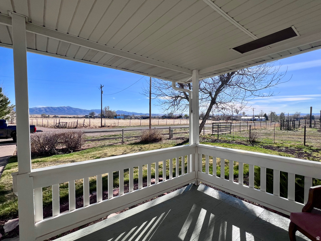 479 E 100 N Meadow, UT 84644