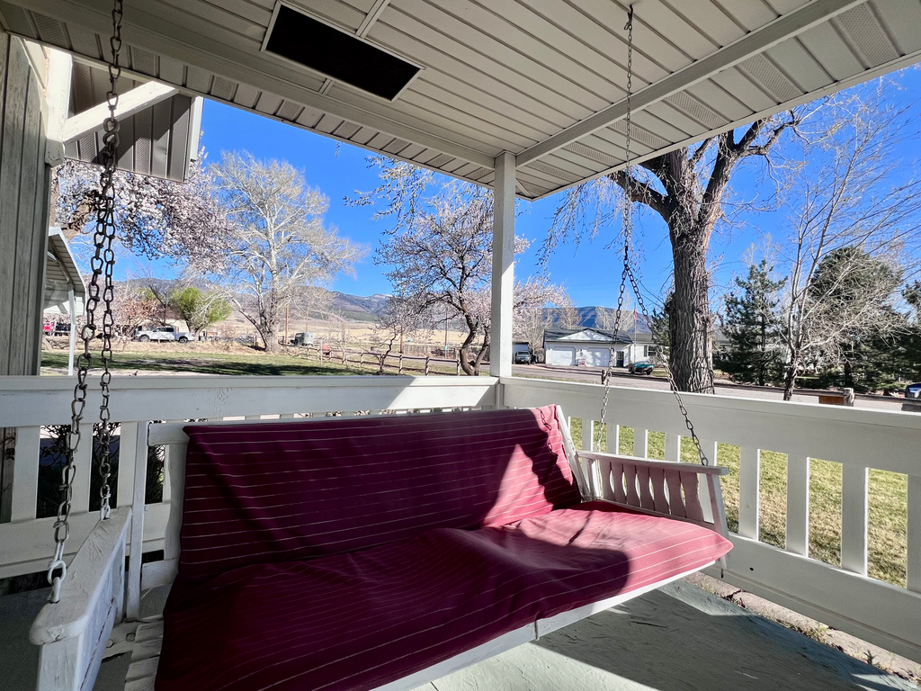 479 E 100 N Meadow, UT 84644