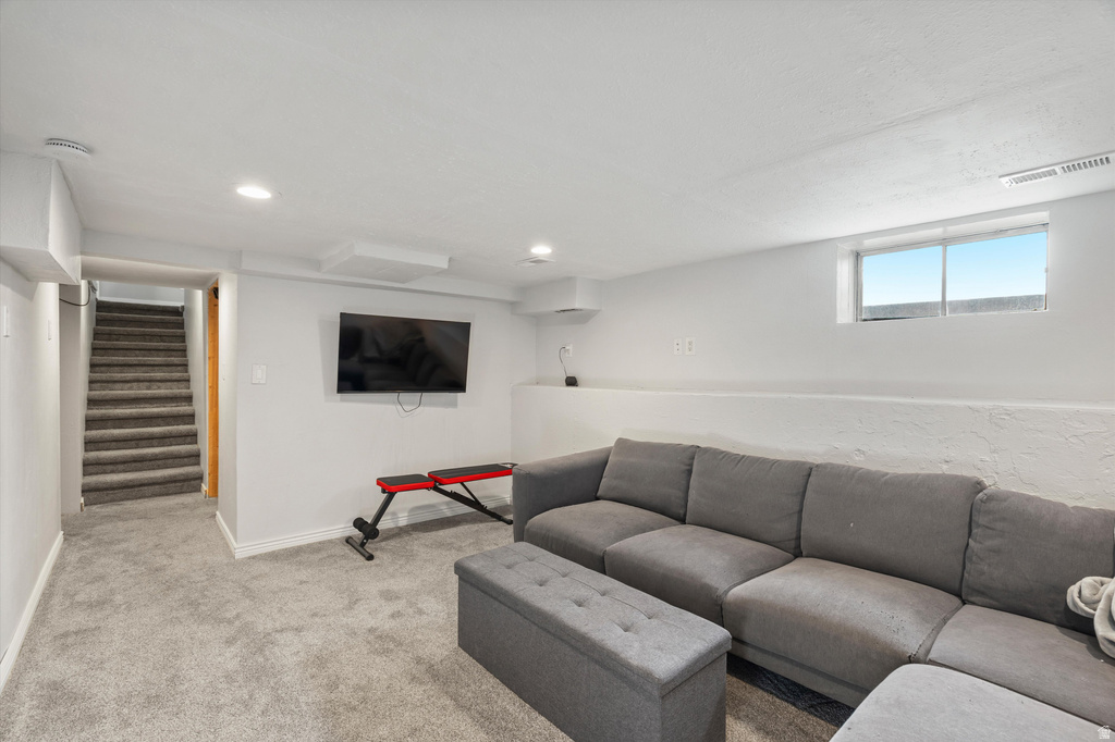 88 S ELLISON ST Layton, UT 84041