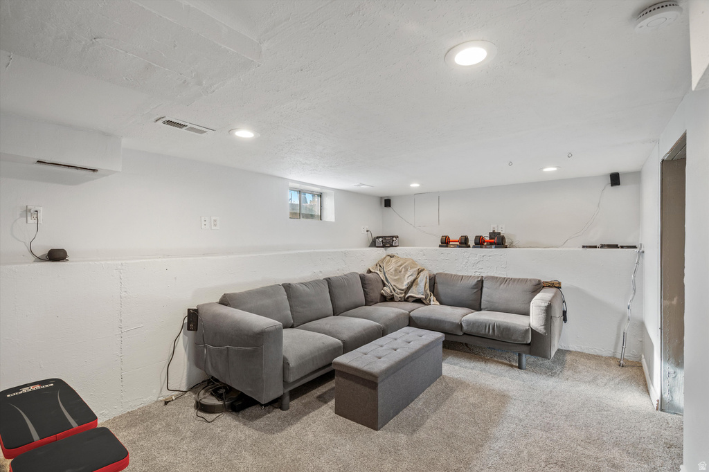 88 S ELLISON ST Layton, UT 84041