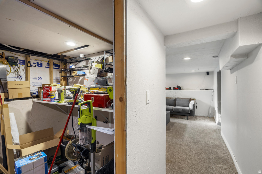 88 S ELLISON ST Layton, UT 84041