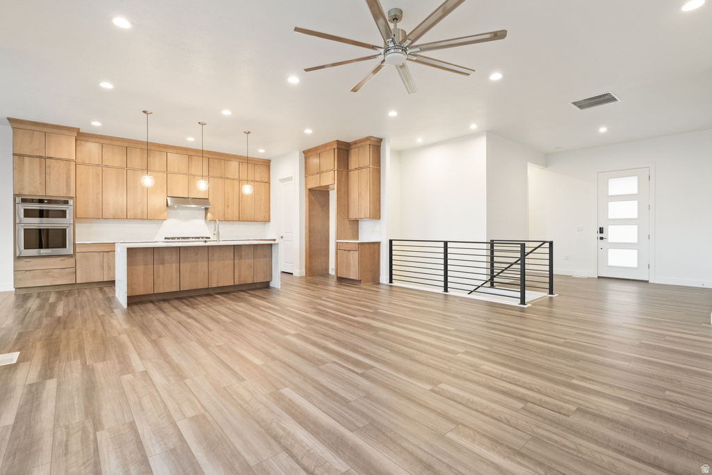 1142 W GOSSAMER LN #9 Saratoga Springs, UT 84045