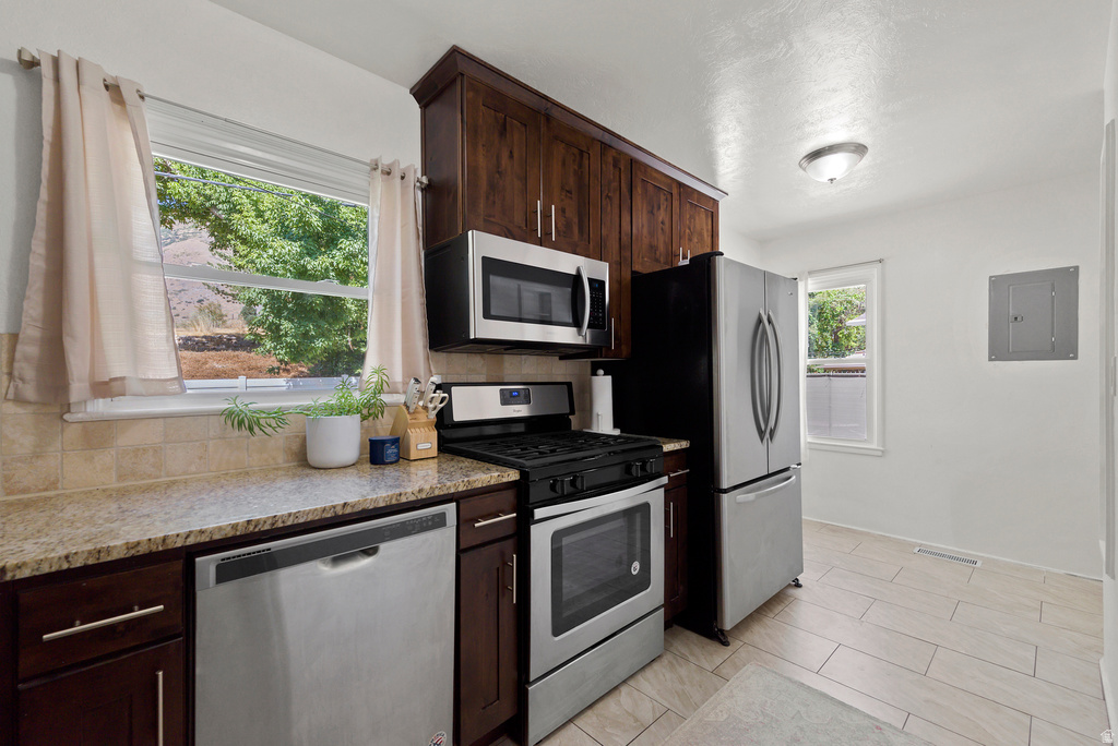 802 S BROOKSIDE DR Springville, UT 84663