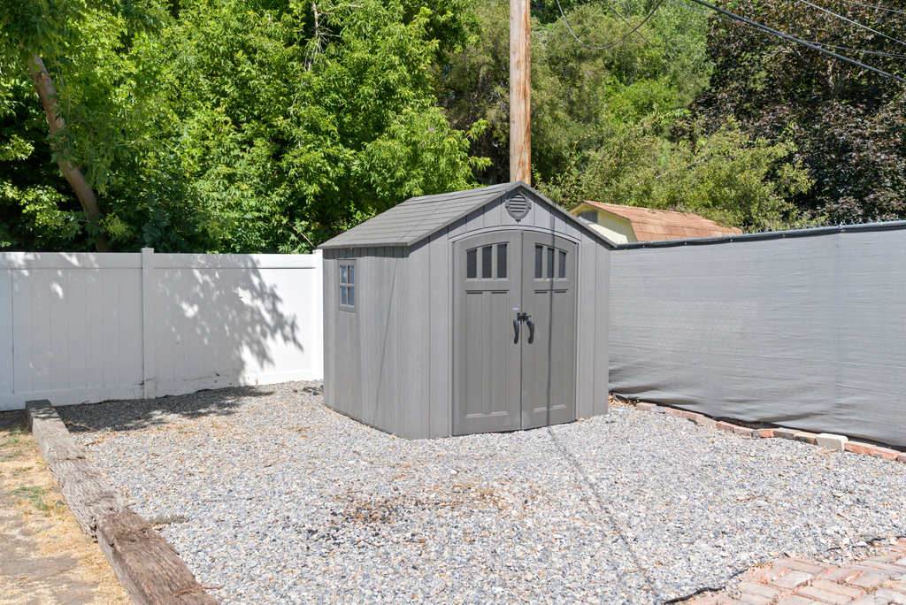 802 S BROOKSIDE DR Springville, UT 84663