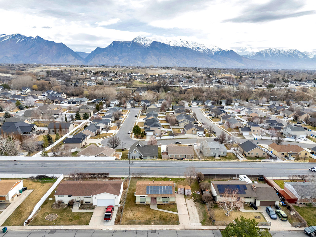 1760 N 340 W Lehi, UT 84043