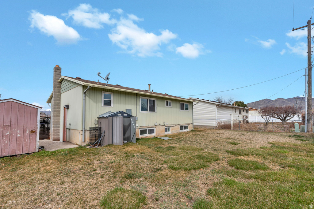 1760 N 340 W Lehi, UT 84043
