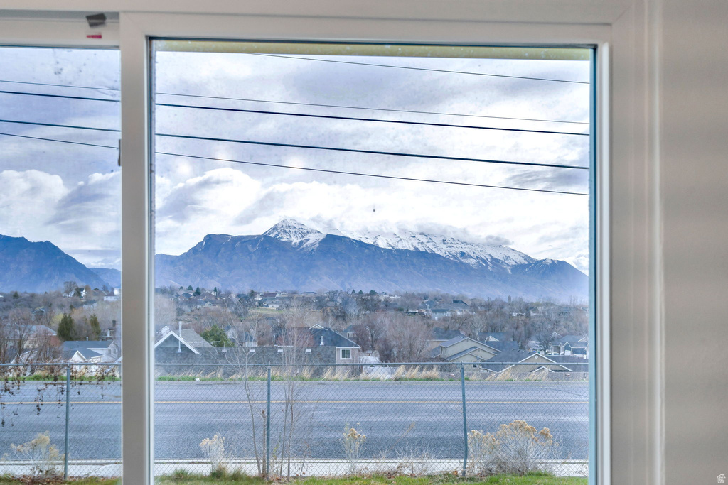 1760 N 340 W Lehi, UT 84043