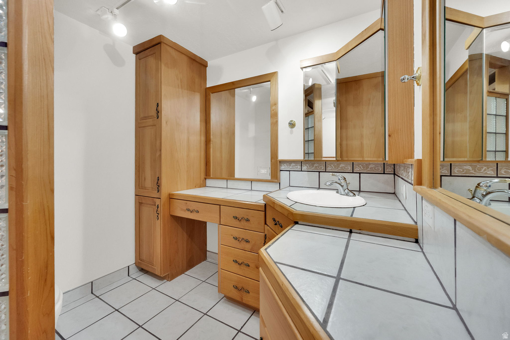 11042 N 5600 W Highland, UT 84003