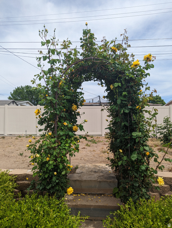 2088 N 450 W Sunset, UT 84015