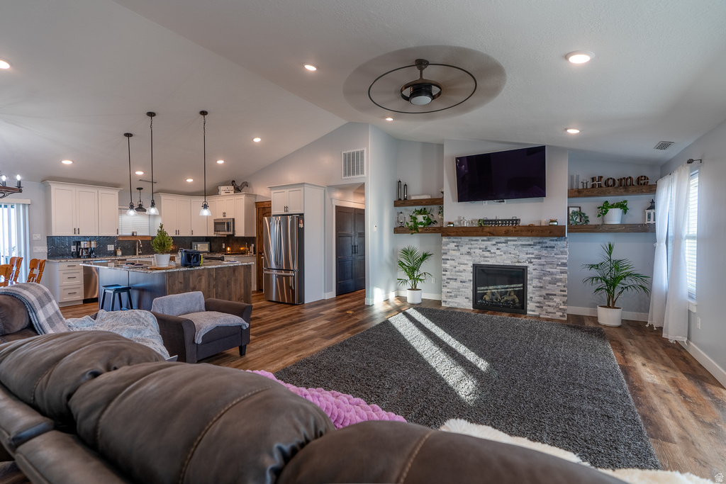 10886 W 9300 S #3 Centerfield, UT 84622