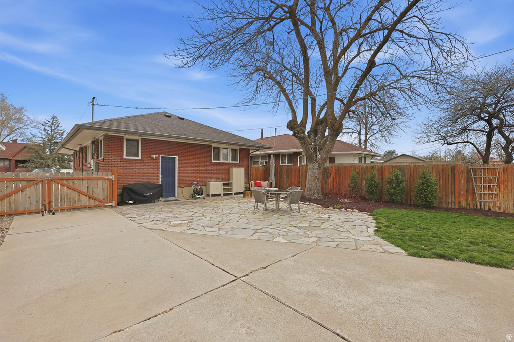 611 E KENSINGTON AVE Salt Lake City, UT 84105