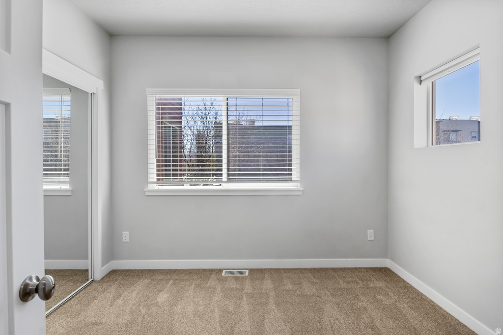 3708 W PERIWINKLE DR South Jordan, UT 84095