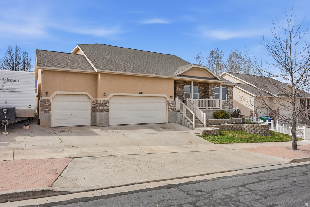 8262 S PIN OAK DR West Jordan, UT 84081