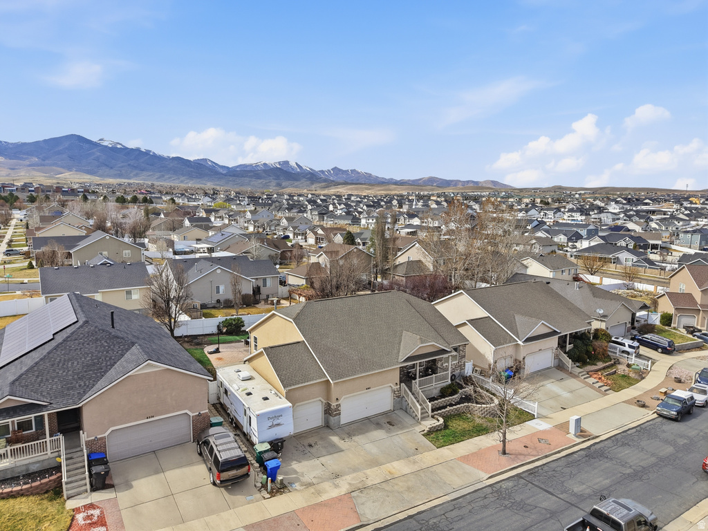 8262 S PIN OAK DR West Jordan, UT 84081