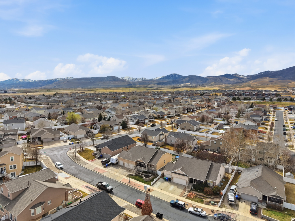 8262 S PIN OAK DR West Jordan, UT 84081