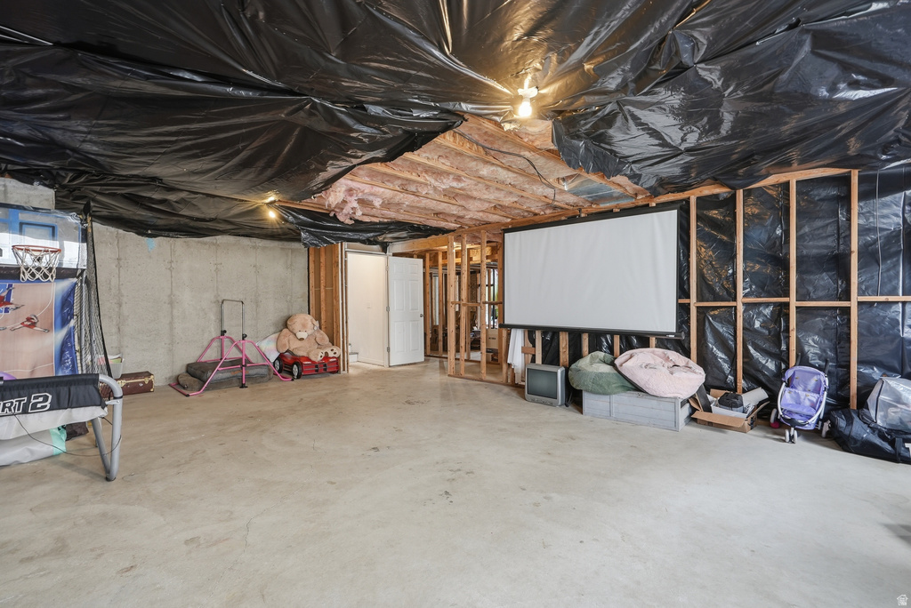 8262 S PIN OAK DR West Jordan, UT 84081