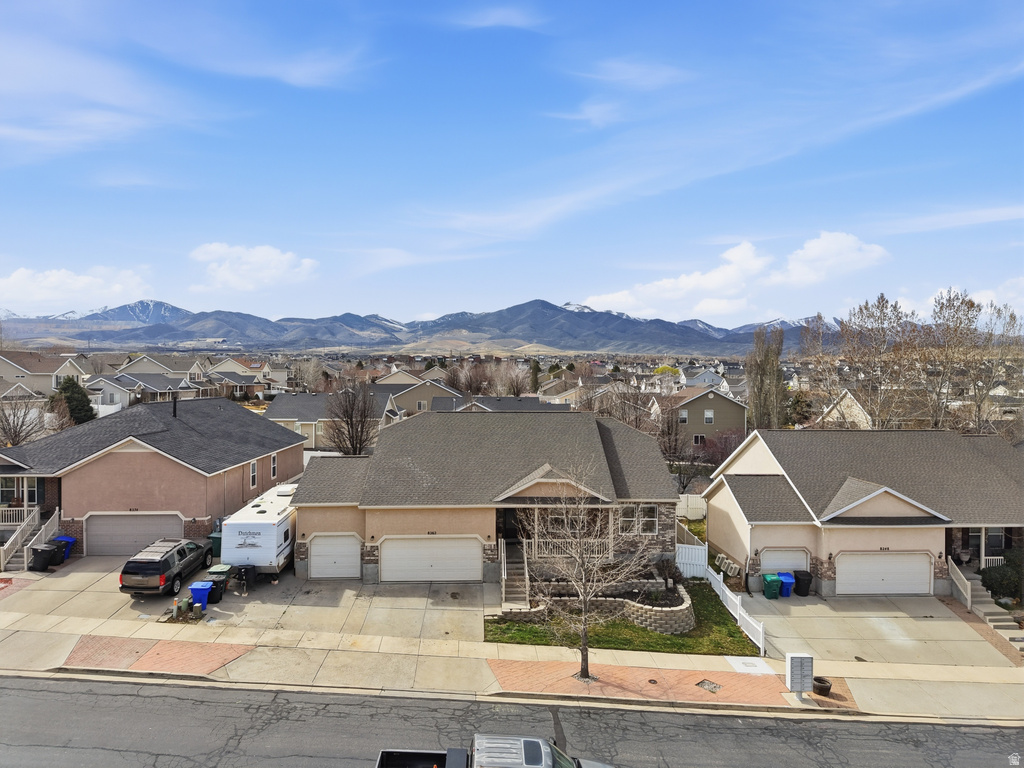 8262 S PIN OAK DR West Jordan, UT 84081