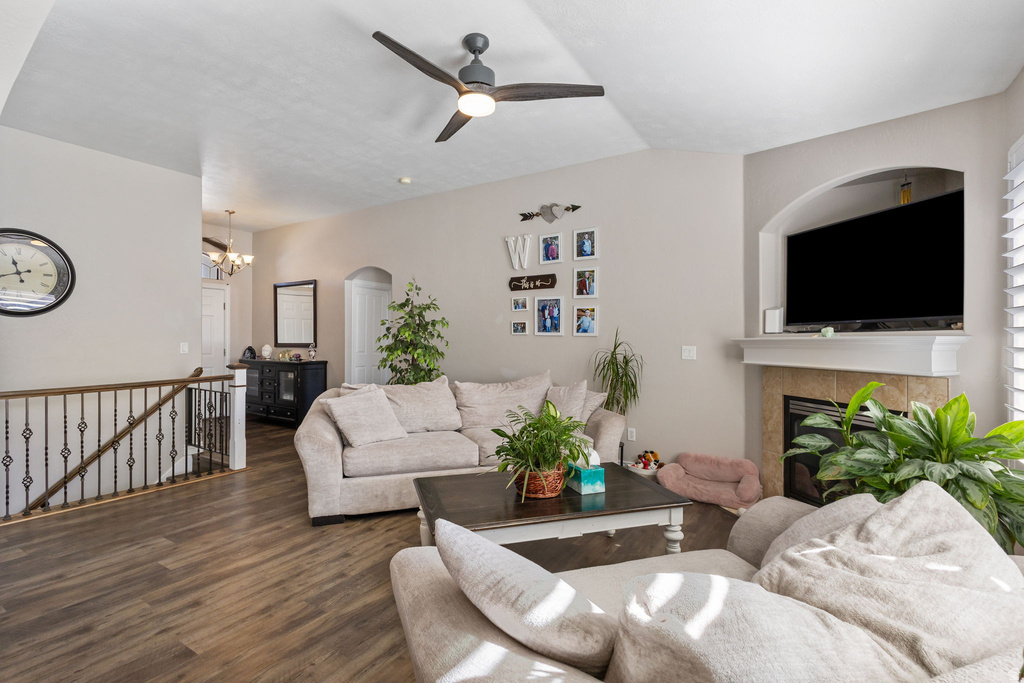 5969 W HEAVY CLOUD CIR Herriman, UT 84096