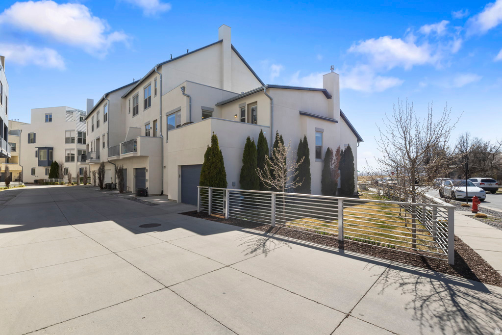 11267 S HIGH CREST LN South Jordan, UT 84009