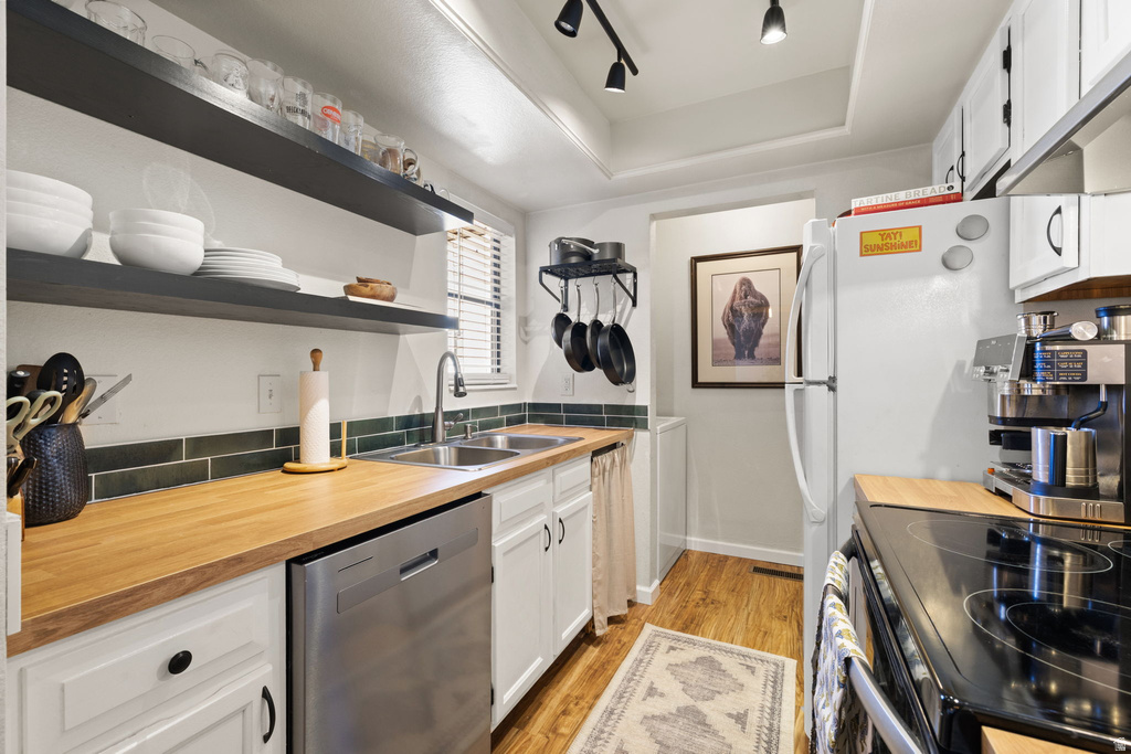 1075 COUNTRYWOODS CIR. #21A Cottonwood Heights, UT 84047