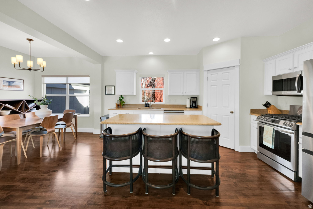 11676 S HARVEST RAIN AVE South Jordan, UT 84009