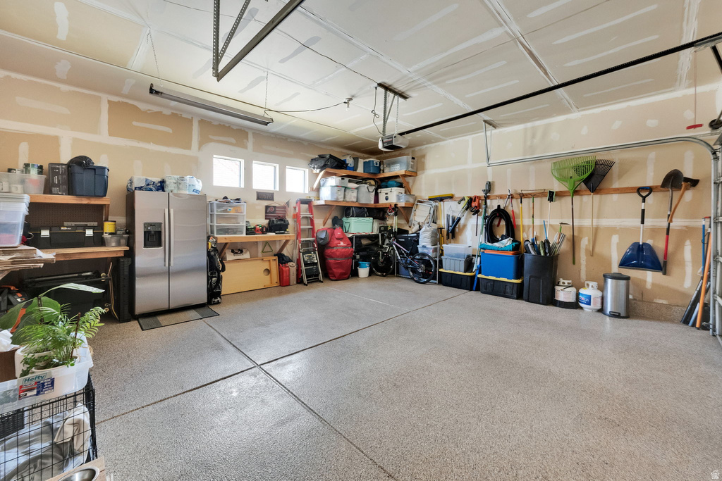 11676 S HARVEST RAIN AVE South Jordan, UT 84009