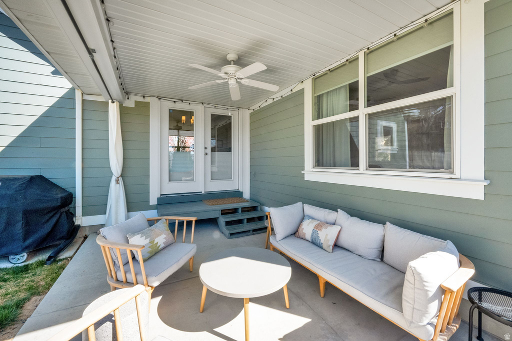 11676 S HARVEST RAIN AVE South Jordan, UT 84009