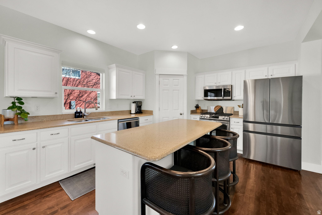 11676 S HARVEST RAIN AVE South Jordan, UT 84009