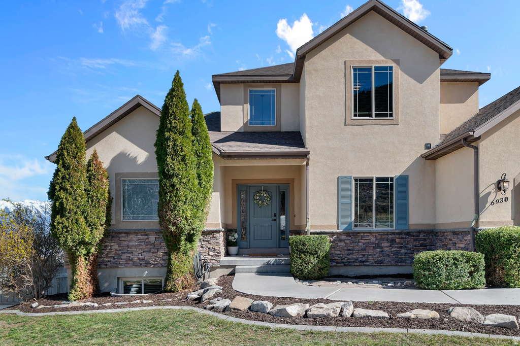 6930 N COMANCHE ST Eagle Mountain, UT 84005