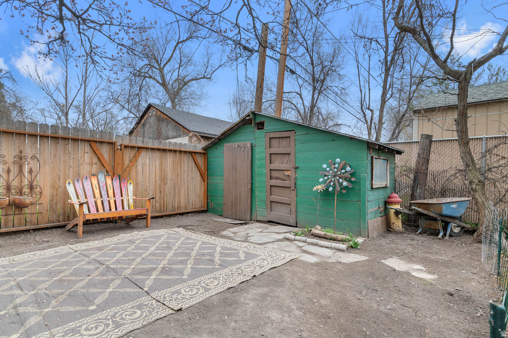 447 S GOSHEN ST Salt Lake City, UT 84104