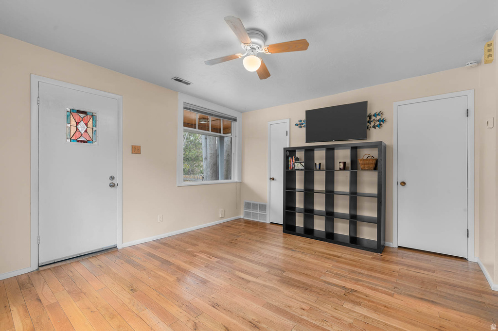 447 S GOSHEN ST Salt Lake City, UT 84104