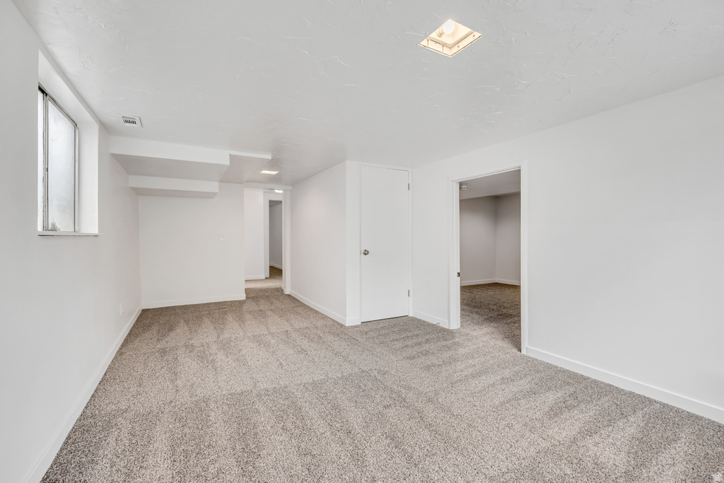 5731 S BLAKE DR Taylorsville, UT 84129