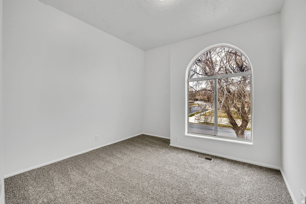 5731 S BLAKE DR Taylorsville, UT 84129