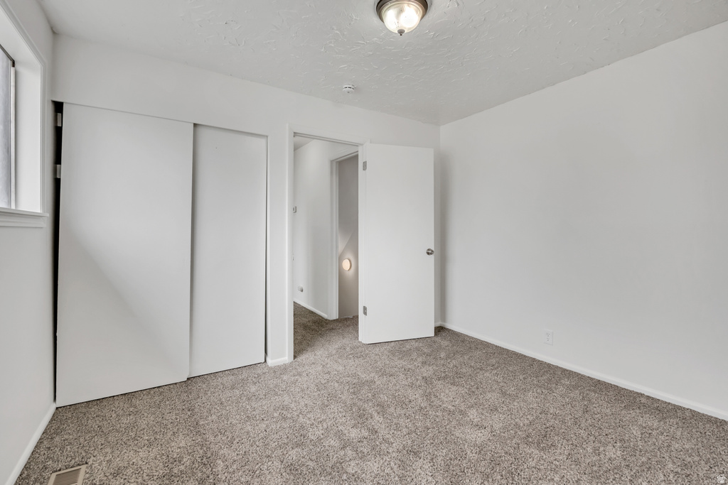 5731 S BLAKE DR Taylorsville, UT 84129