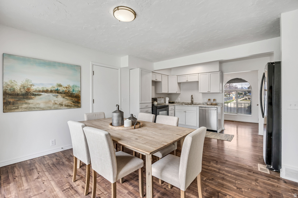 5731 S BLAKE DR Taylorsville, UT 84129