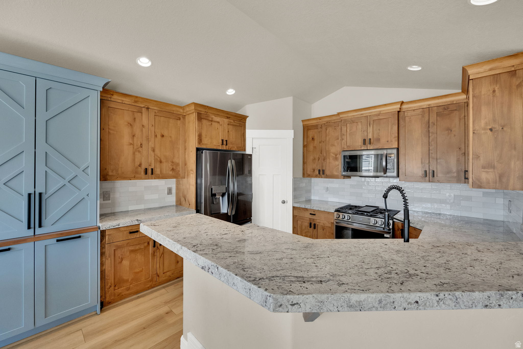 2487 W HARMONY DR Layton, UT 84041