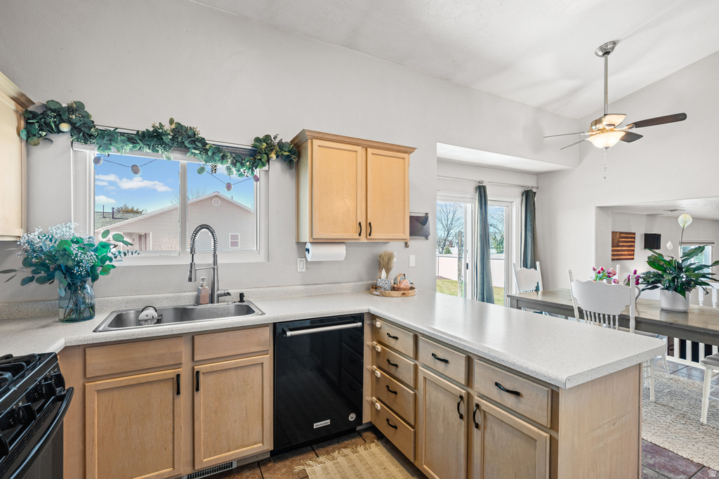 5099 S 3925 W Roy, UT 84067