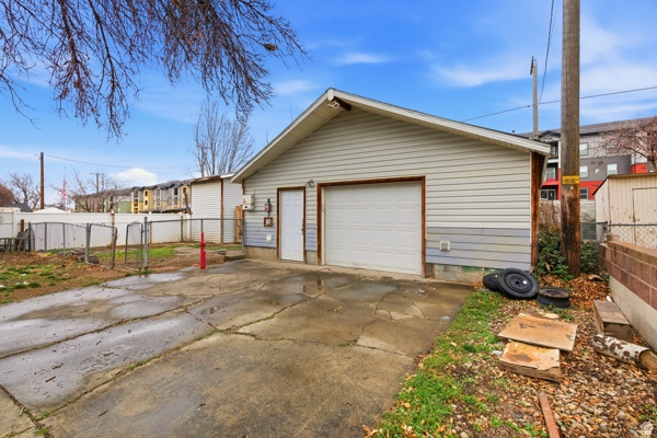 2859 S 8500 W Magna, UT 84044