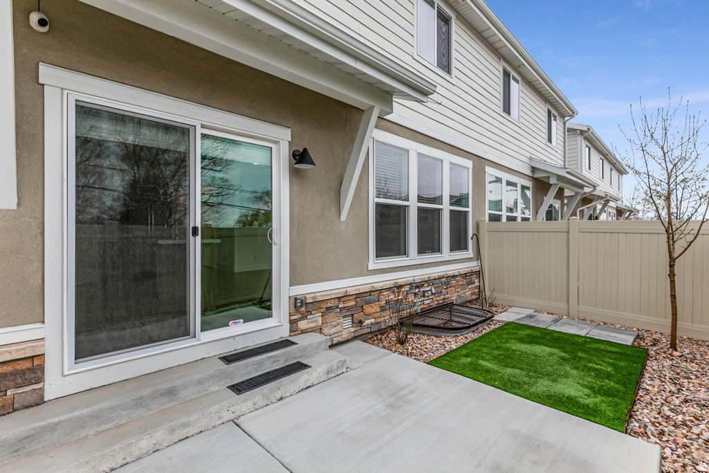 1313 E WEYBURN LN Holladay, UT 84117