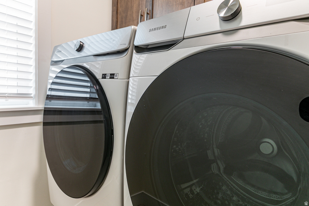 1313 E WEYBURN LN Holladay, UT 84117