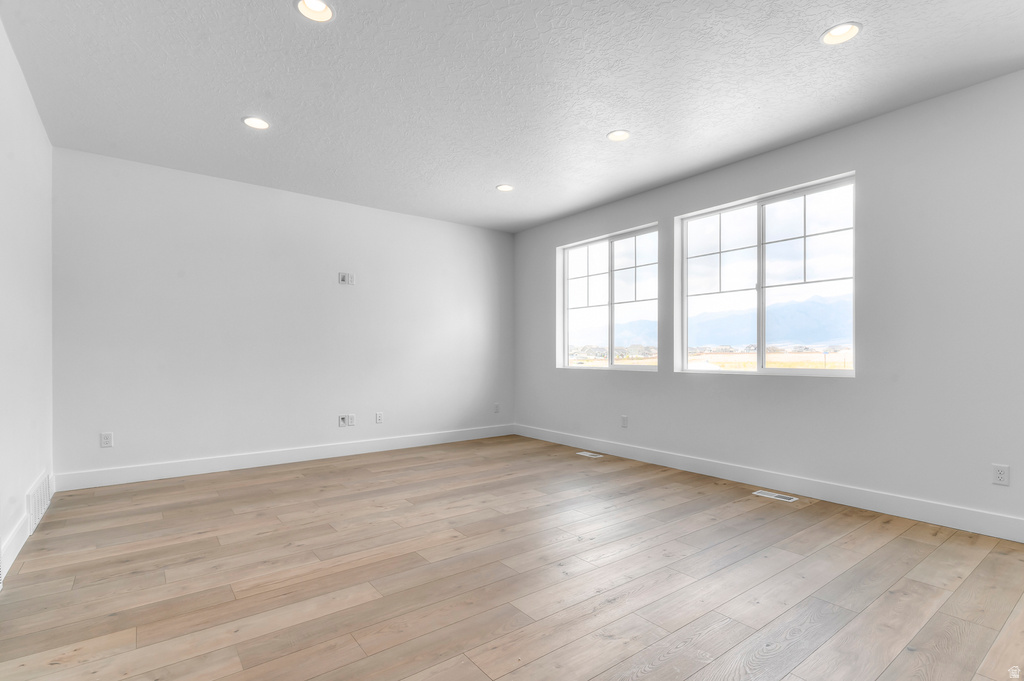 6719 N DESERT CRK Eagle Mountain, UT 84005