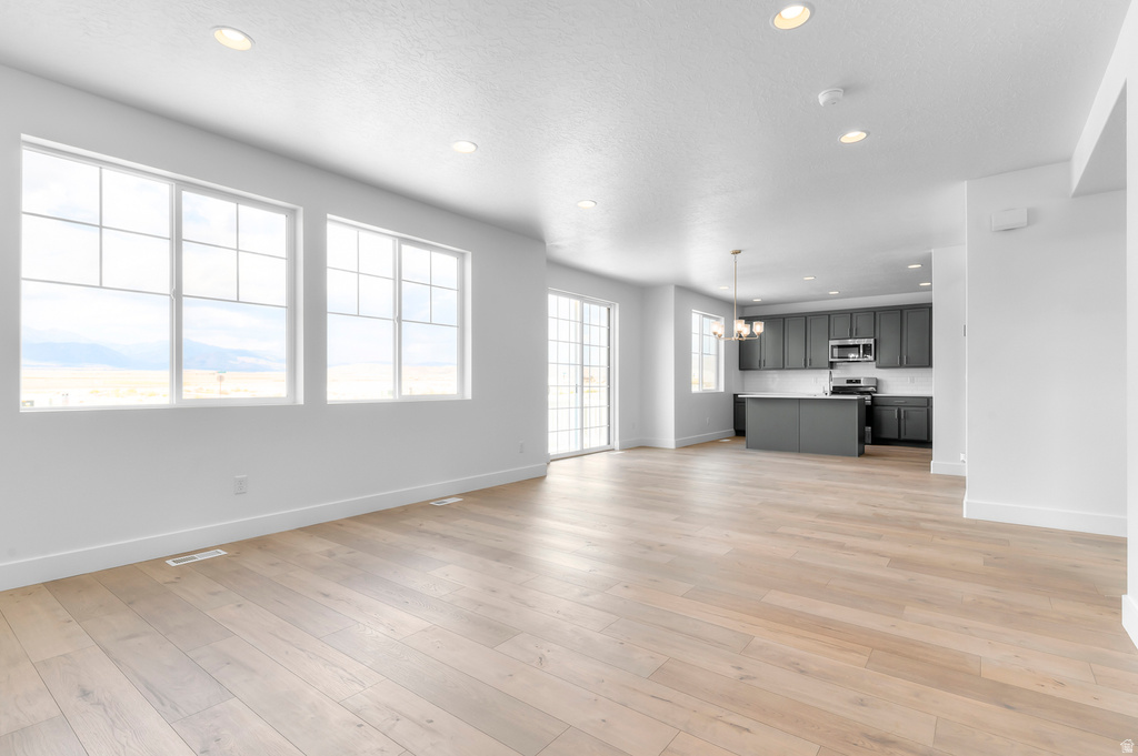 6719 N DESERT CRK Eagle Mountain, UT 84005