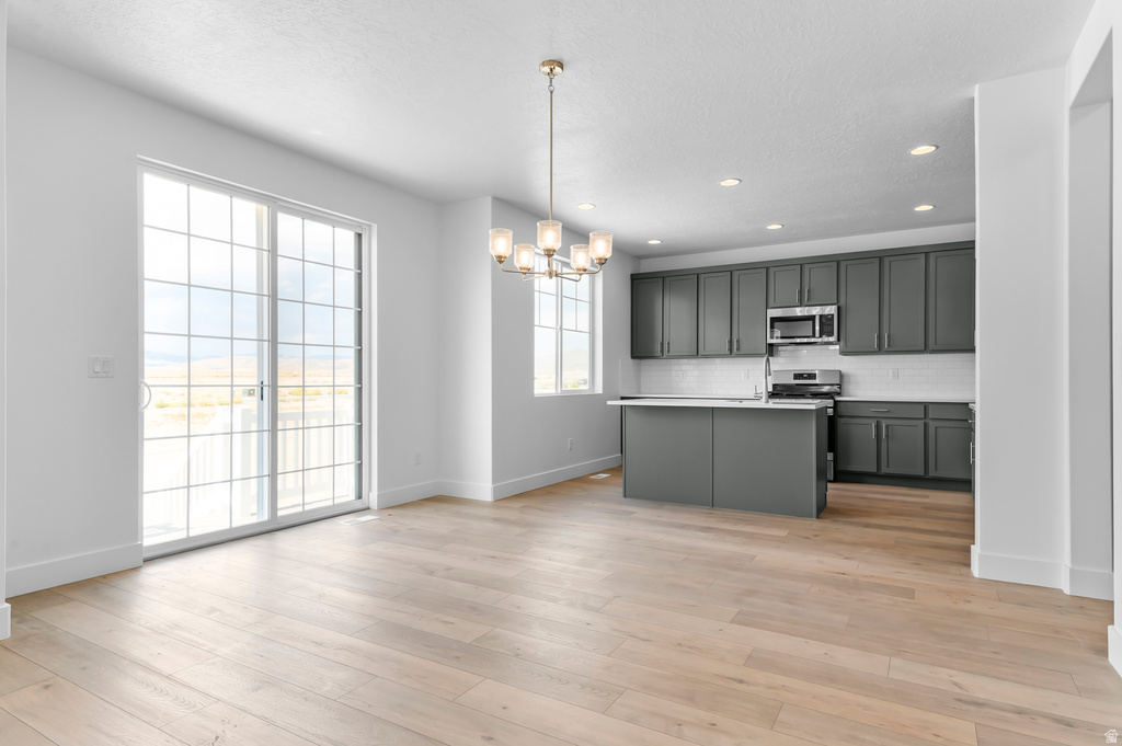 6719 N DESERT CRK Eagle Mountain, UT 84005