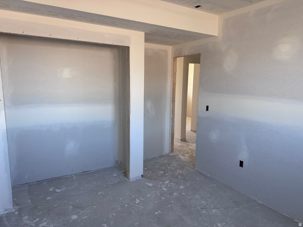 5777 W 4100 S Hooper, UT 84315