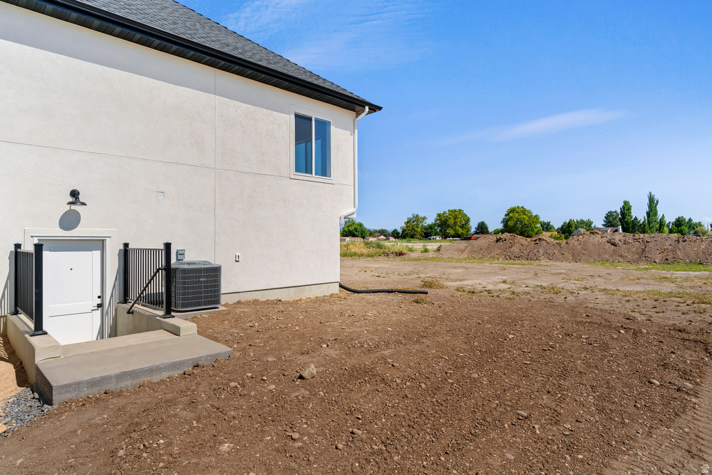 5777 W 4100 S Hooper, UT 84315